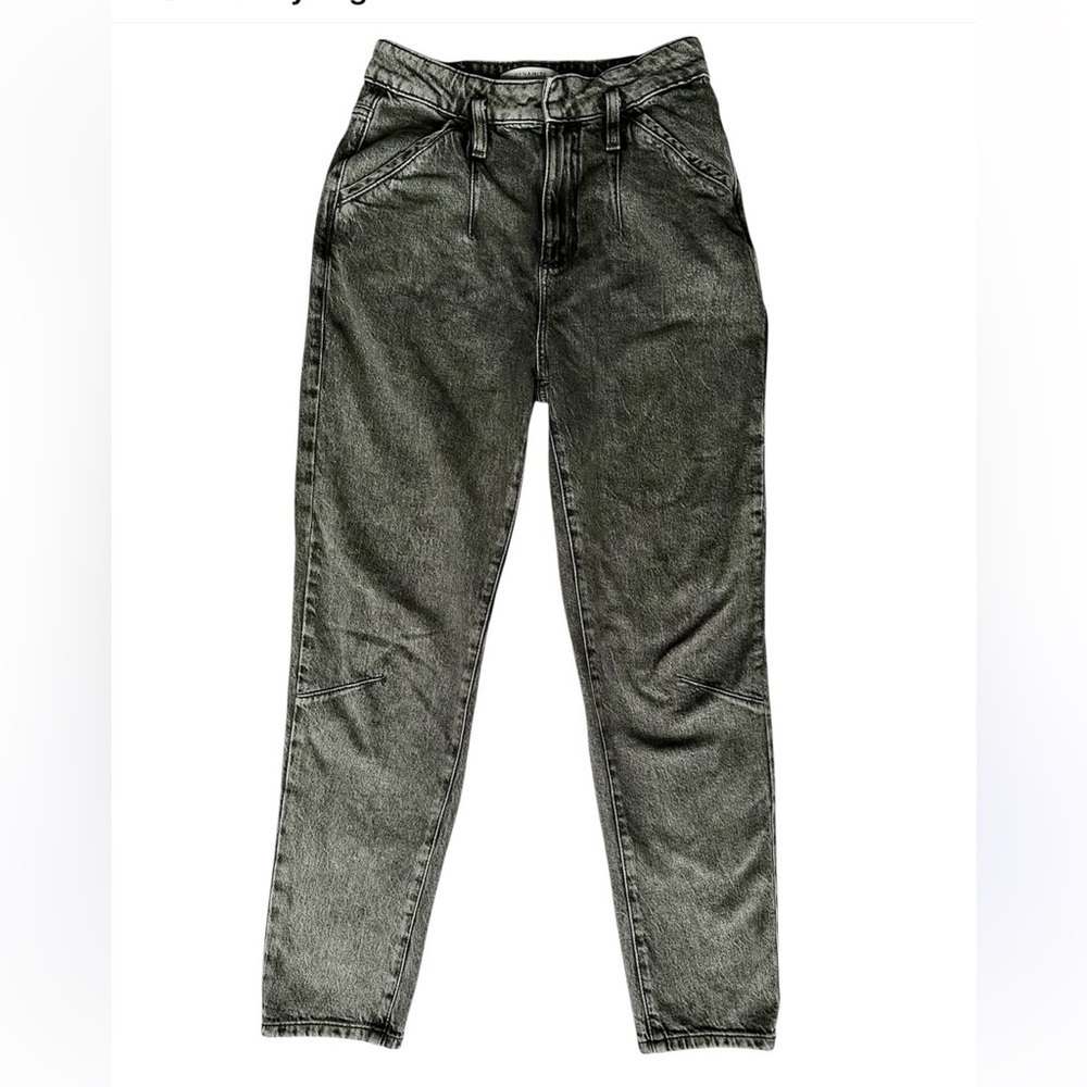 Dynamite High Rise Mom Jeans Size 26 - Picture 1 of 1